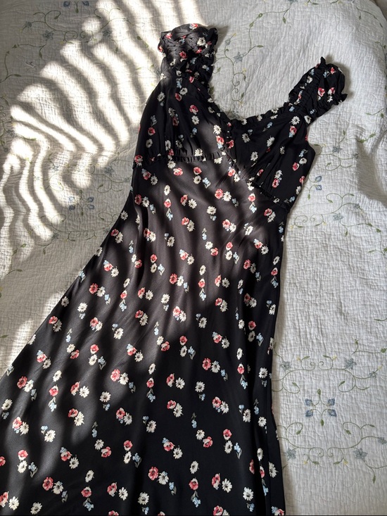 GAP Dresses & Skirts - NWT Gap Floral Milkmaid Midi Dress Cottagecore Puff Sleeve Smocked M